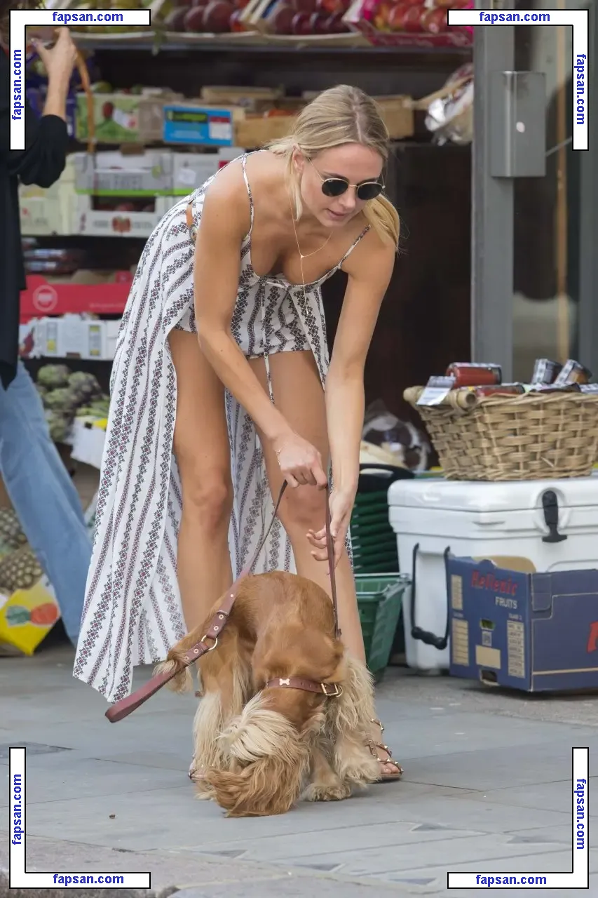 Kimberley Garner nude photo #2170 from OnlyFans