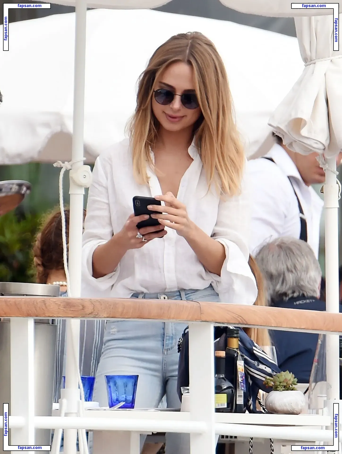 Kimberley Garner nude photo #2771 from OnlyFans