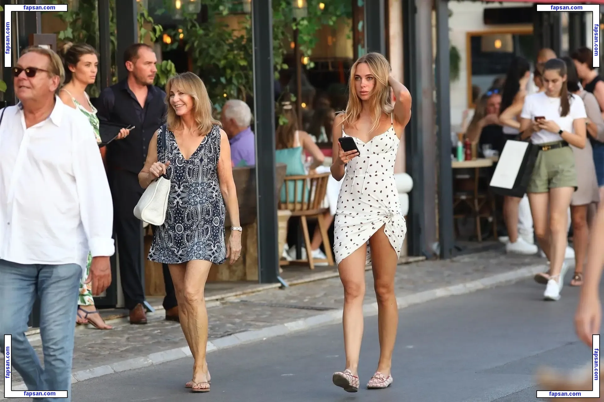Kimberley Garner nude photo #2993 from OnlyFans