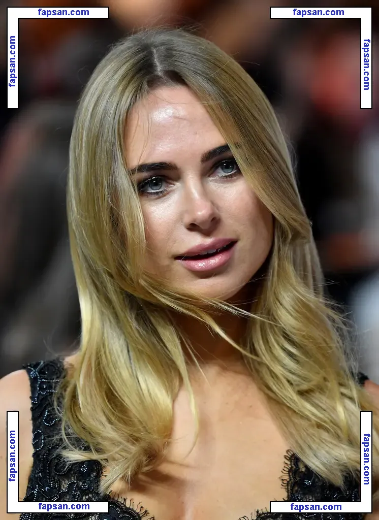 Kimberley Garner nude photo #3267 from OnlyFans