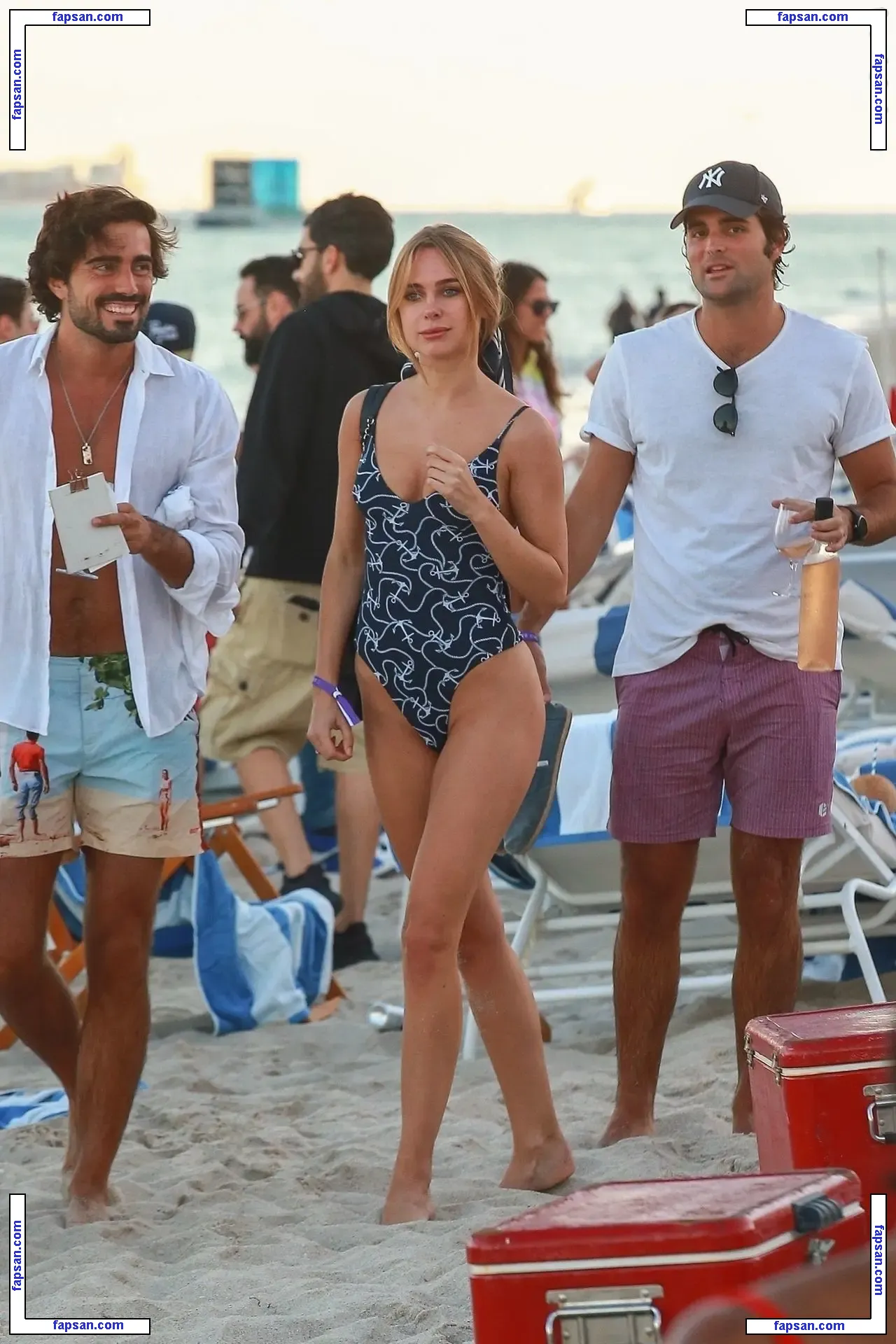 Kimberley Garner nude photo #3288 from OnlyFans