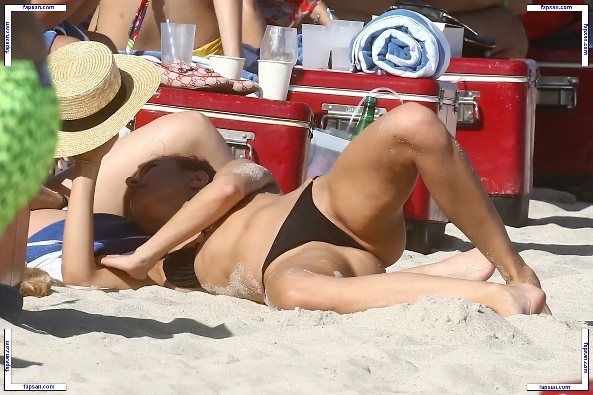 Kimberley Garner nude photo #3366 from OnlyFans