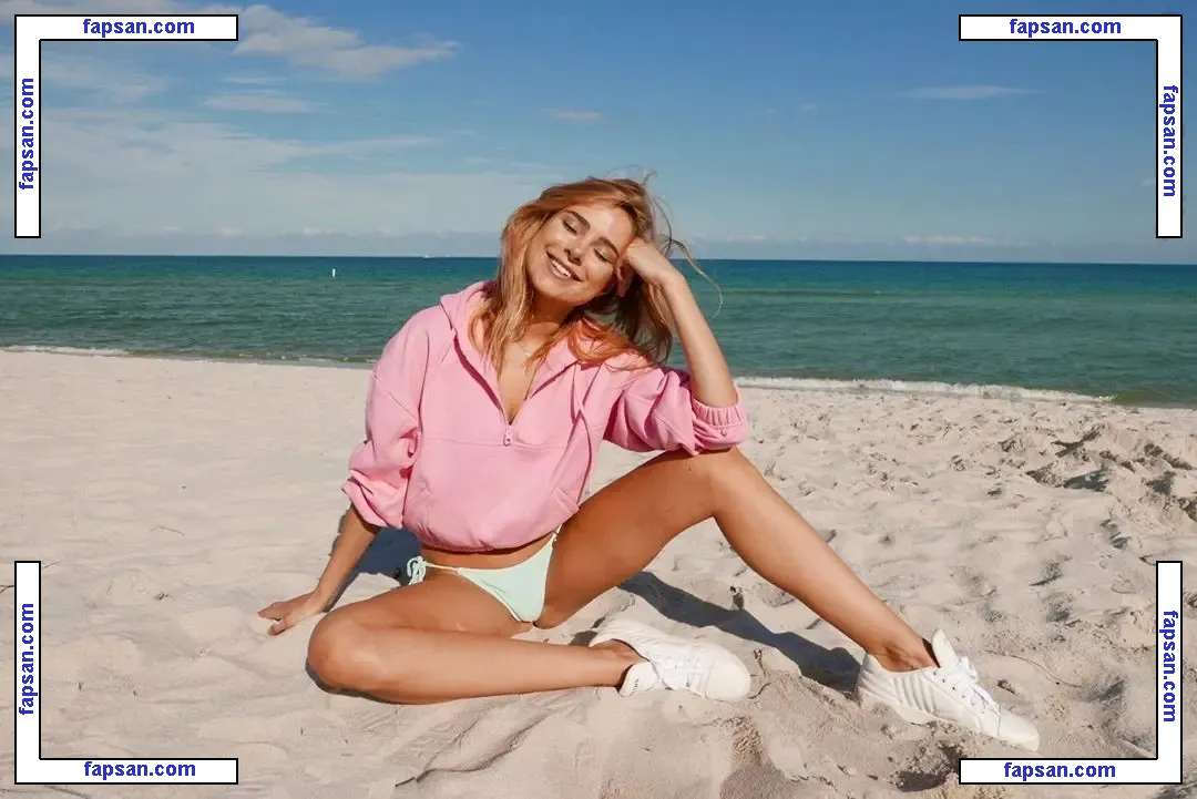 Kimberley Garner nude photo #3607 from OnlyFans