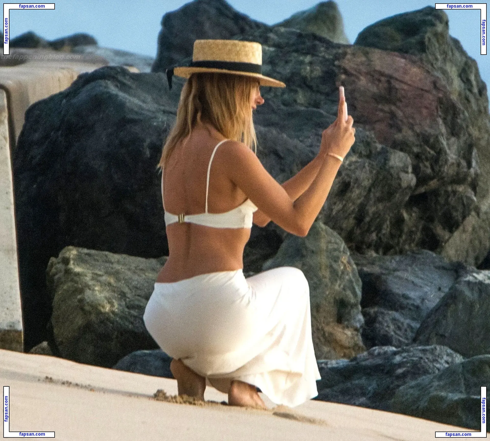 Kimberley Garner nude photo #4300 from OnlyFans
