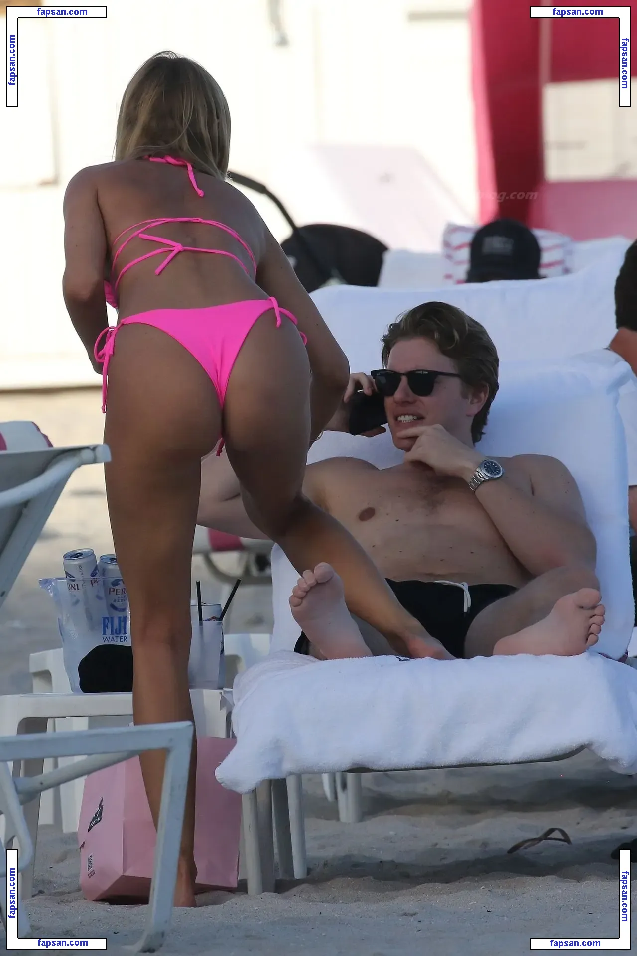 Kimberley Garner nude photo #4590 from OnlyFans