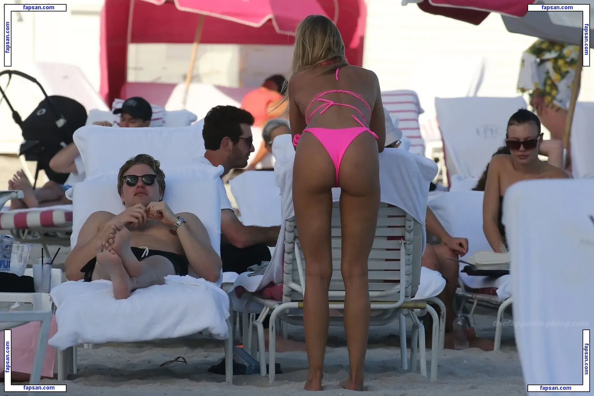 Kimberley Garner nude photo #4595 from OnlyFans