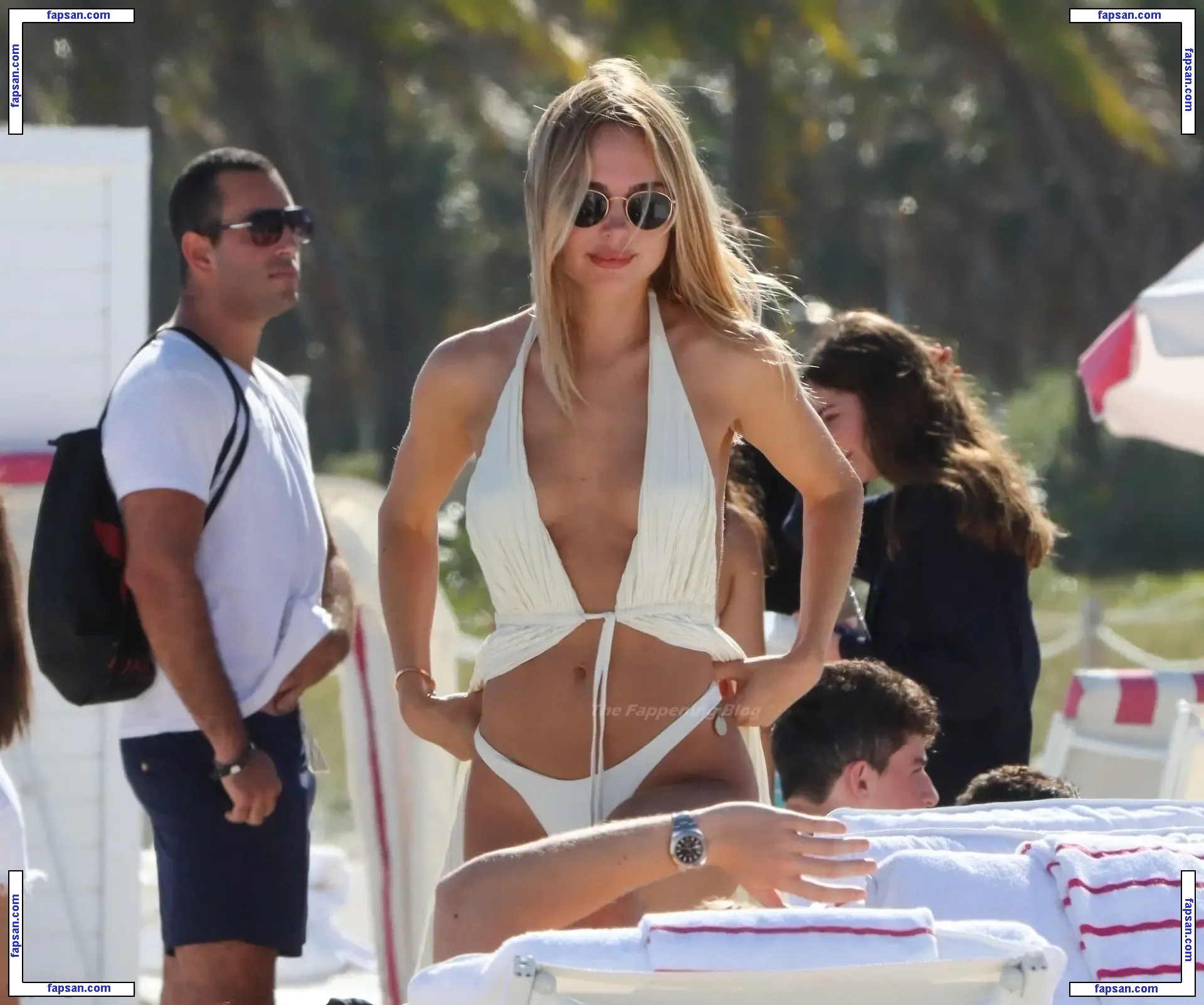 Kimberley Garner nude photo #4708 from OnlyFans