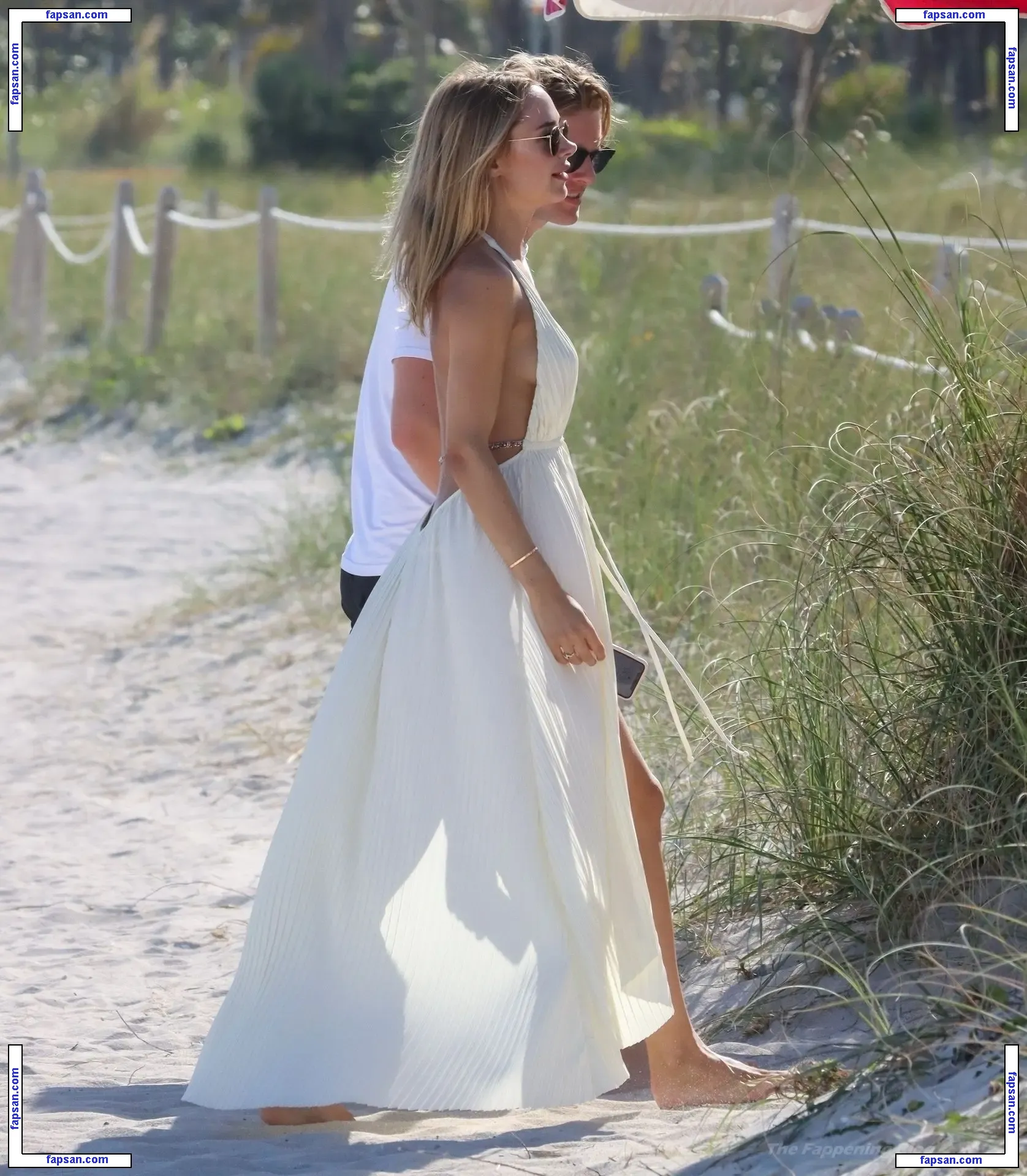 Kimberley Garner nude photo #4713 from OnlyFans