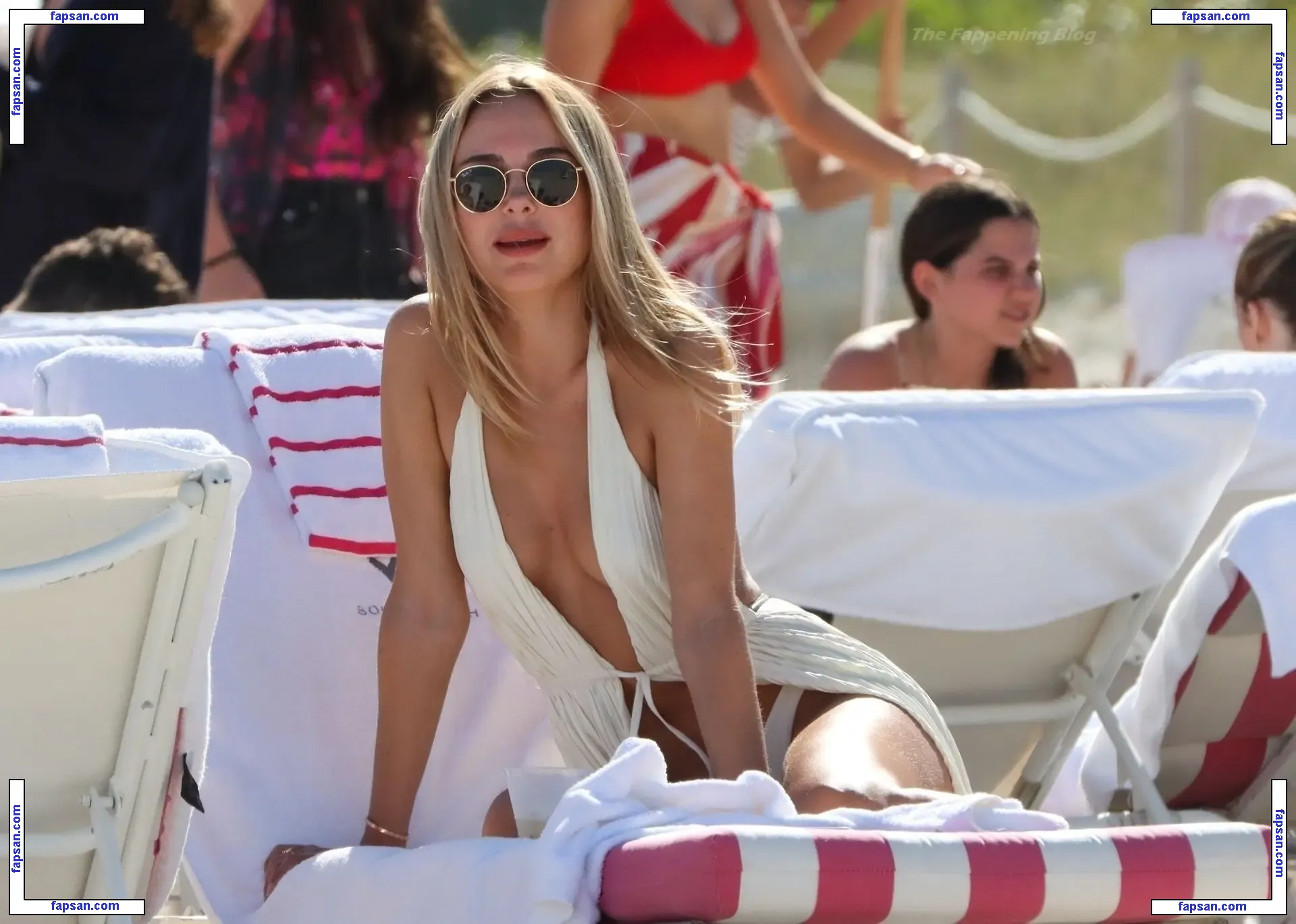Kimberley Garner nude photo #4720 from OnlyFans