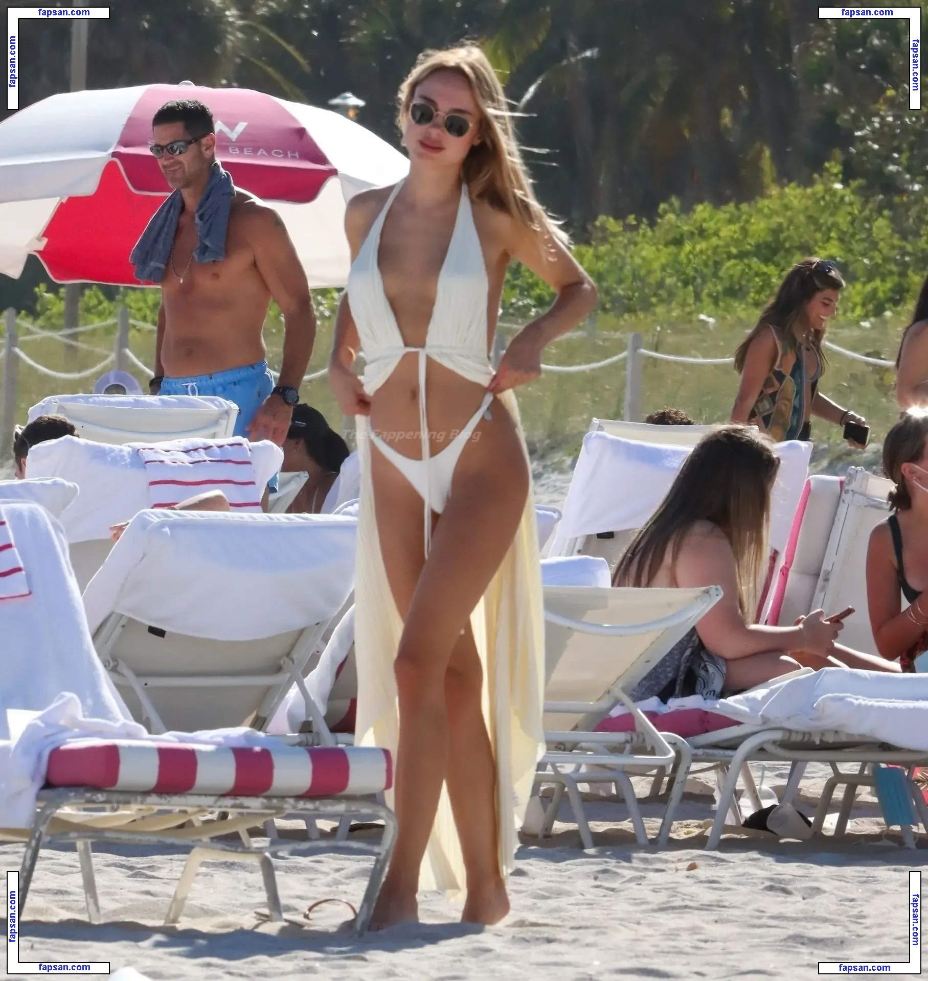 Kimberley Garner nude photo #4724 from OnlyFans