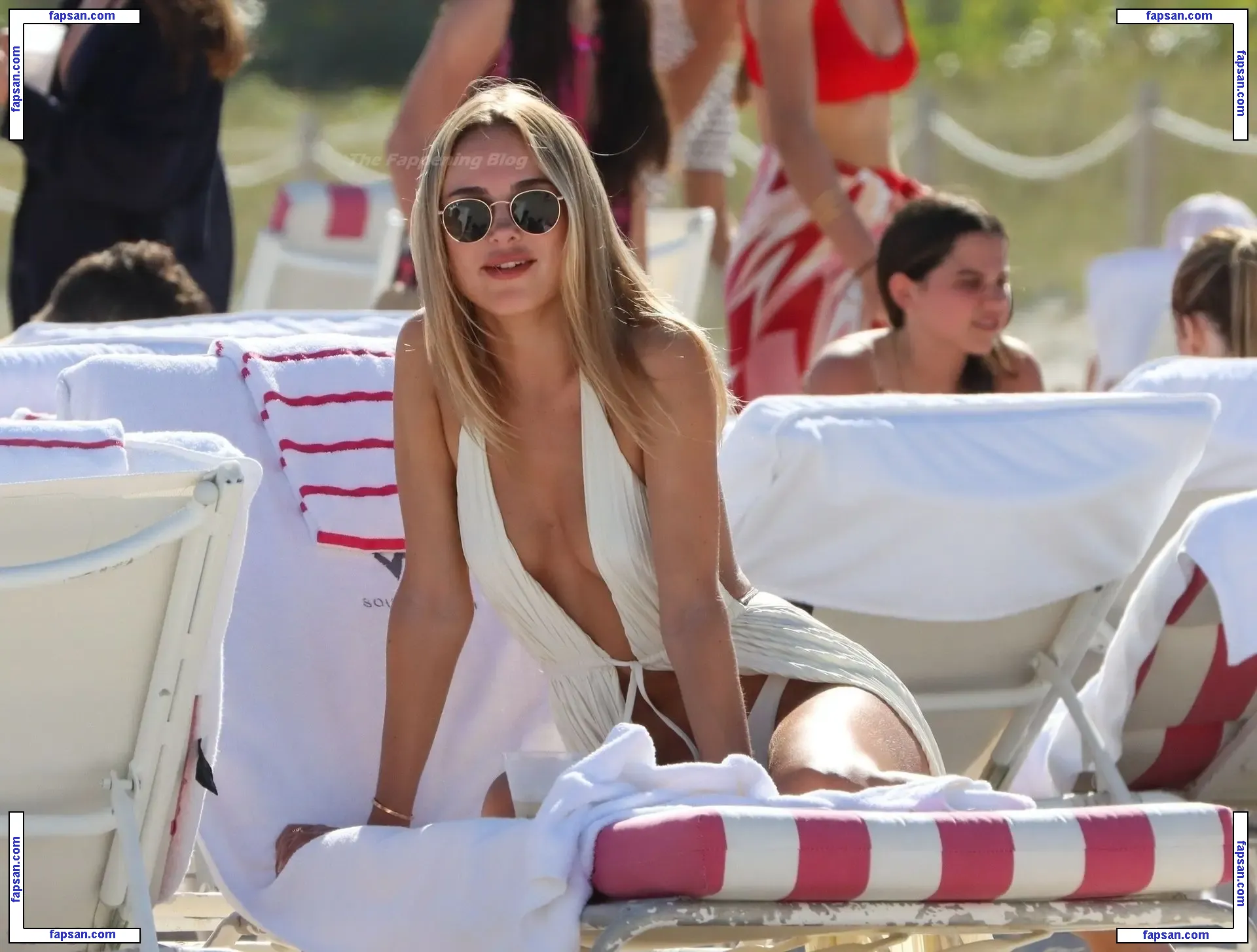 Kimberley Garner nude photo #4743 from OnlyFans
