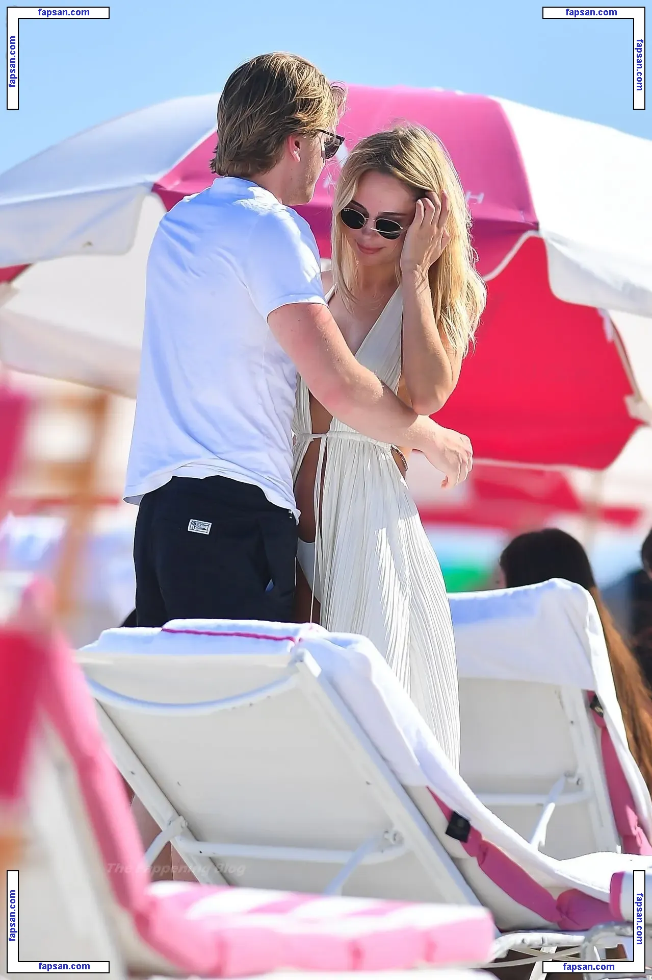 Kimberley Garner nude photo #4764 from OnlyFans