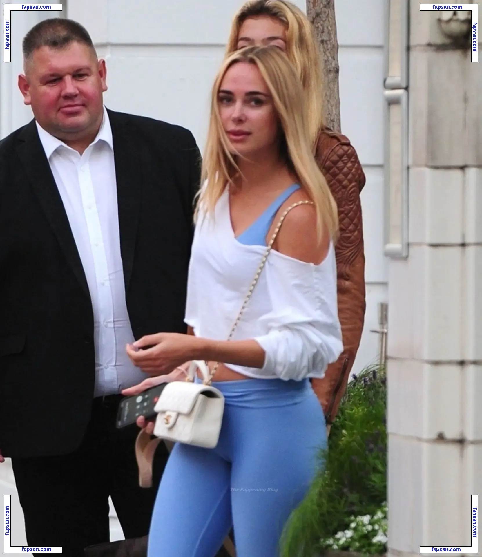 Kimberley Garner nude photo #5047 from OnlyFans