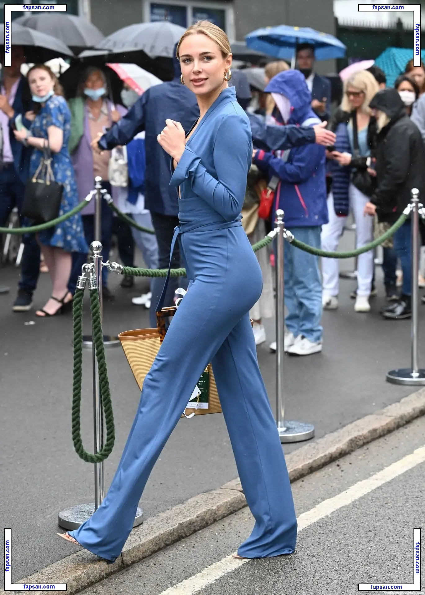 Kimberley Garner nude photo #5108 from OnlyFans