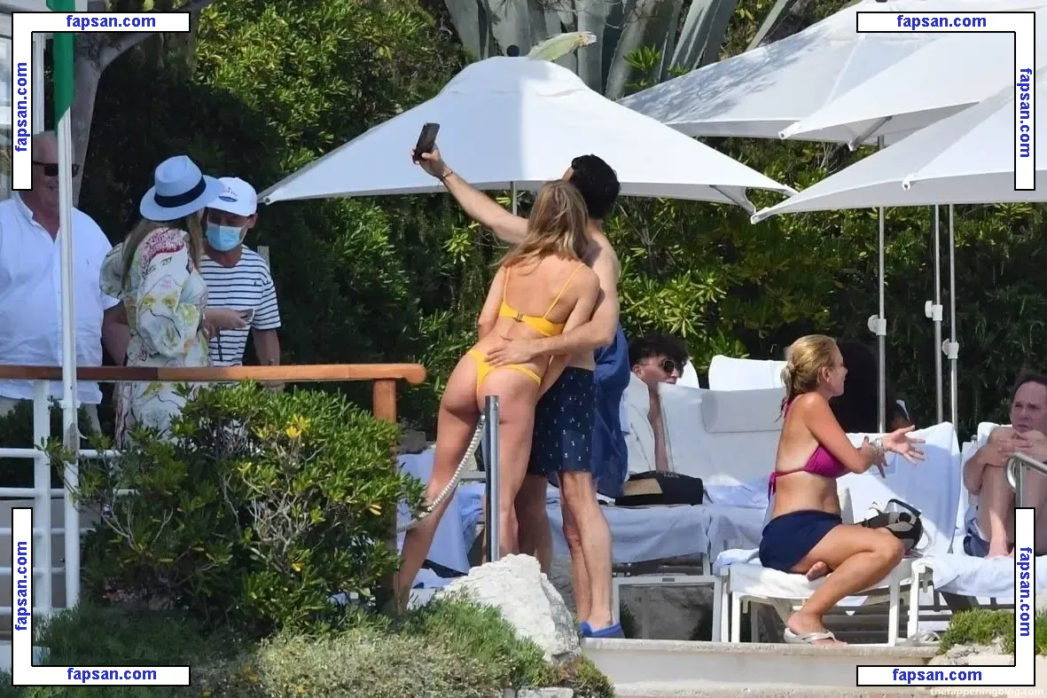 Kimberley Garner nude photo #5157 from OnlyFans