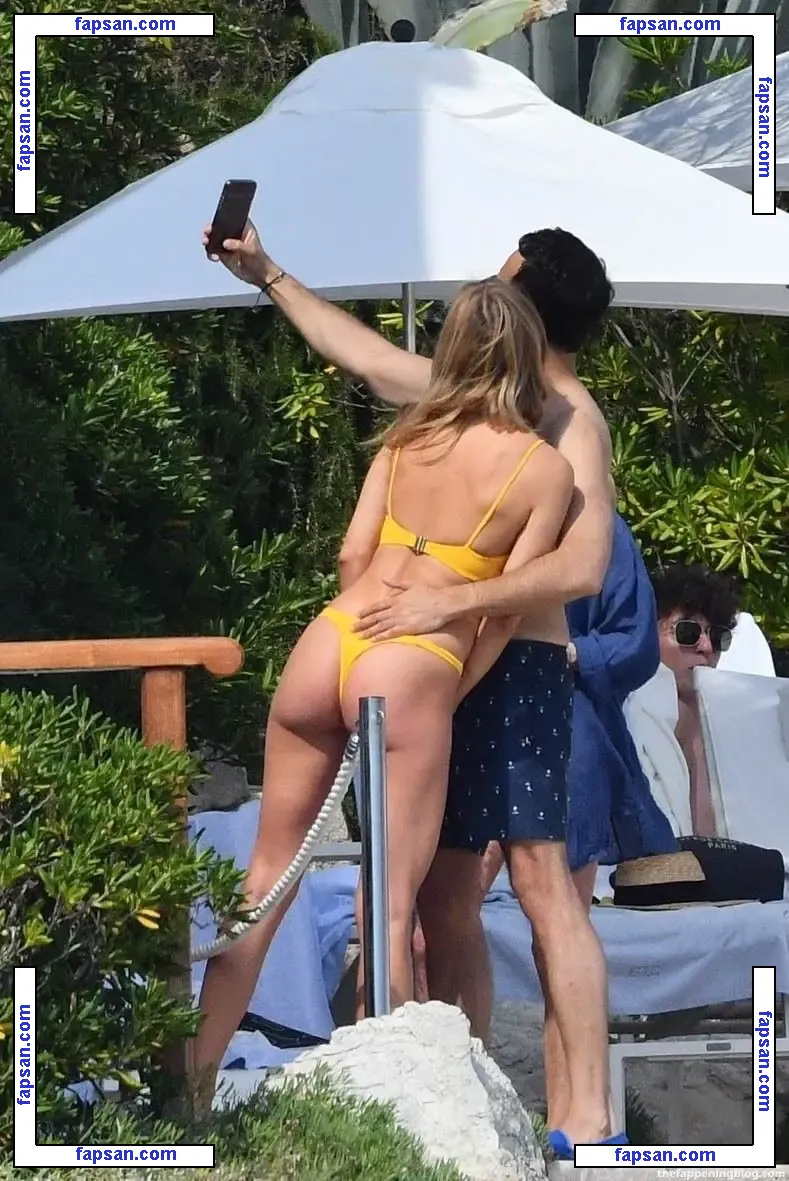 Kimberley Garner nude photo #5166 from OnlyFans