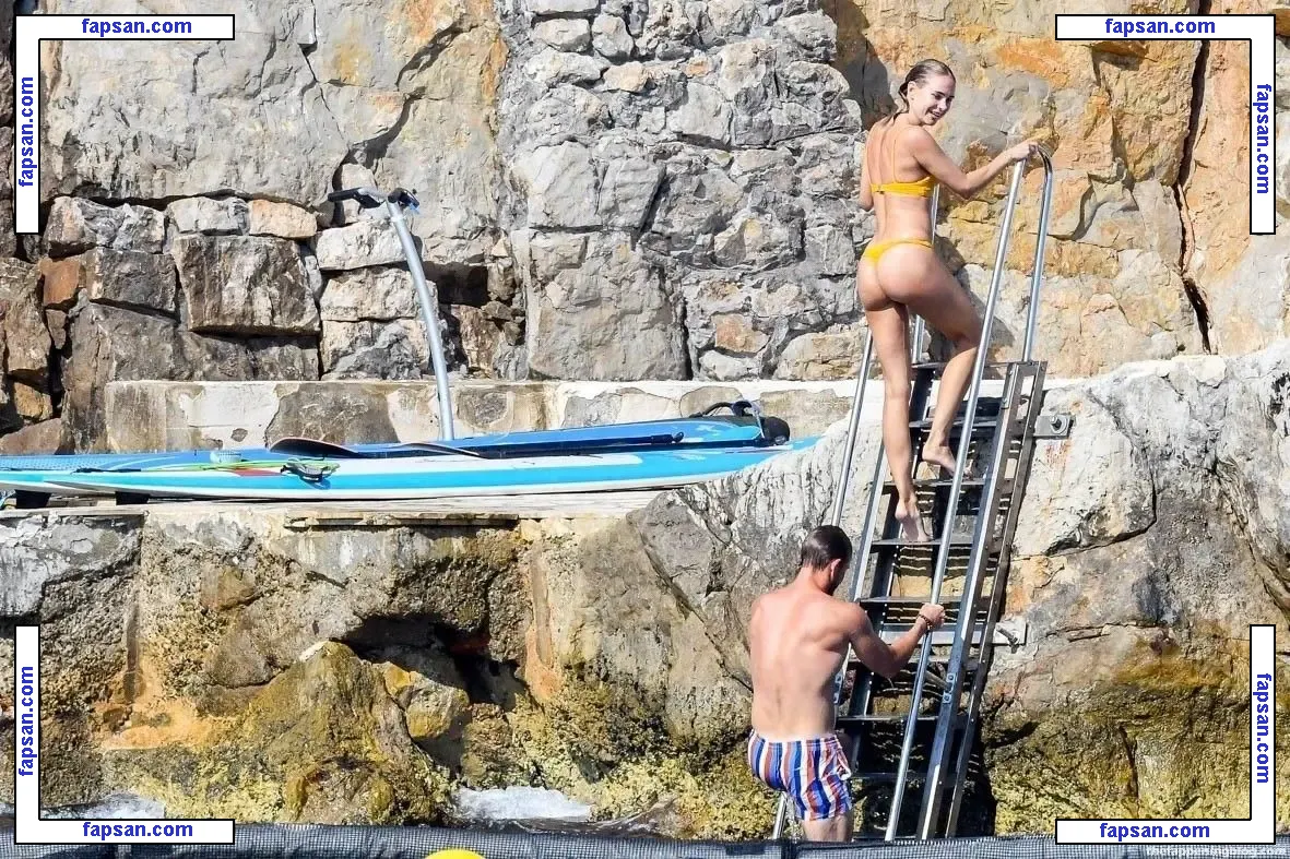 Kimberley Garner nude photo #5201 from OnlyFans