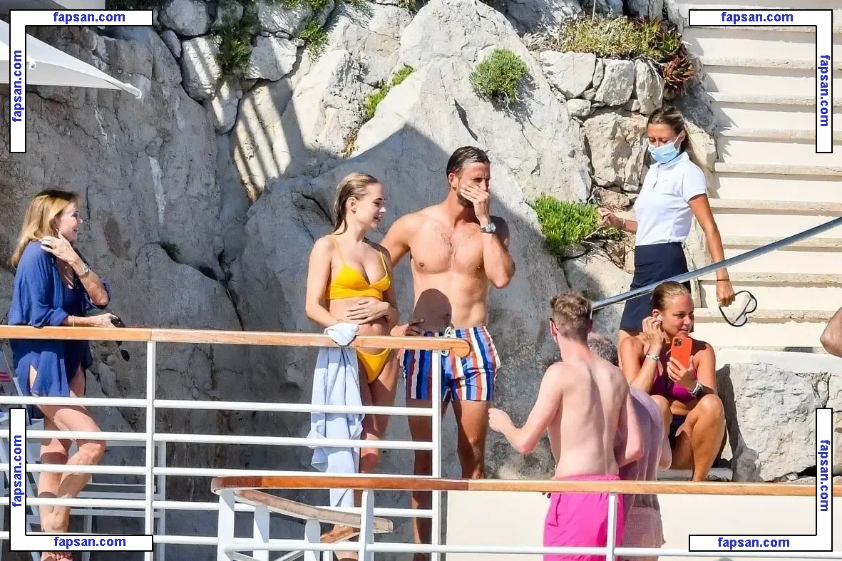 Kimberley Garner nude photo #5205 from OnlyFans