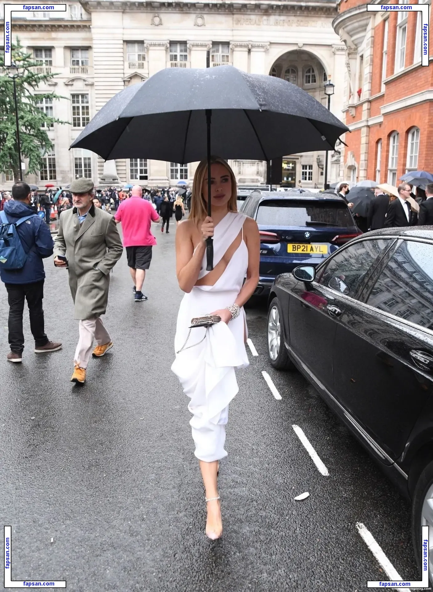 Kimberley Garner nude photo #5576 from OnlyFans