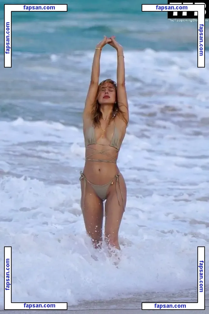 Kimberley Garner nude photo #5648 from OnlyFans