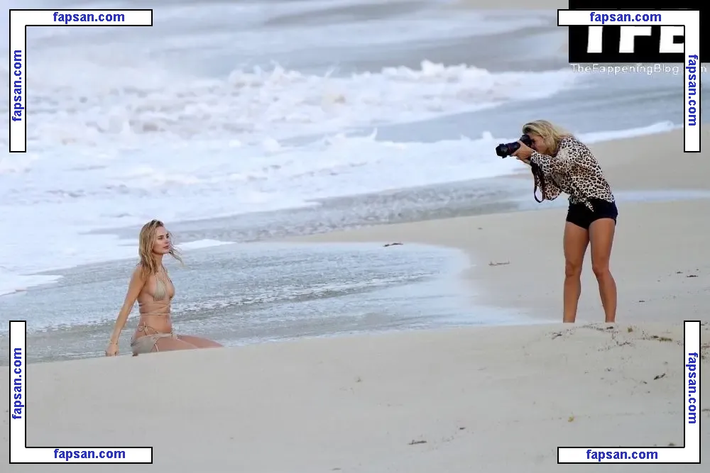 Kimberley Garner nude photo #5651 from OnlyFans
