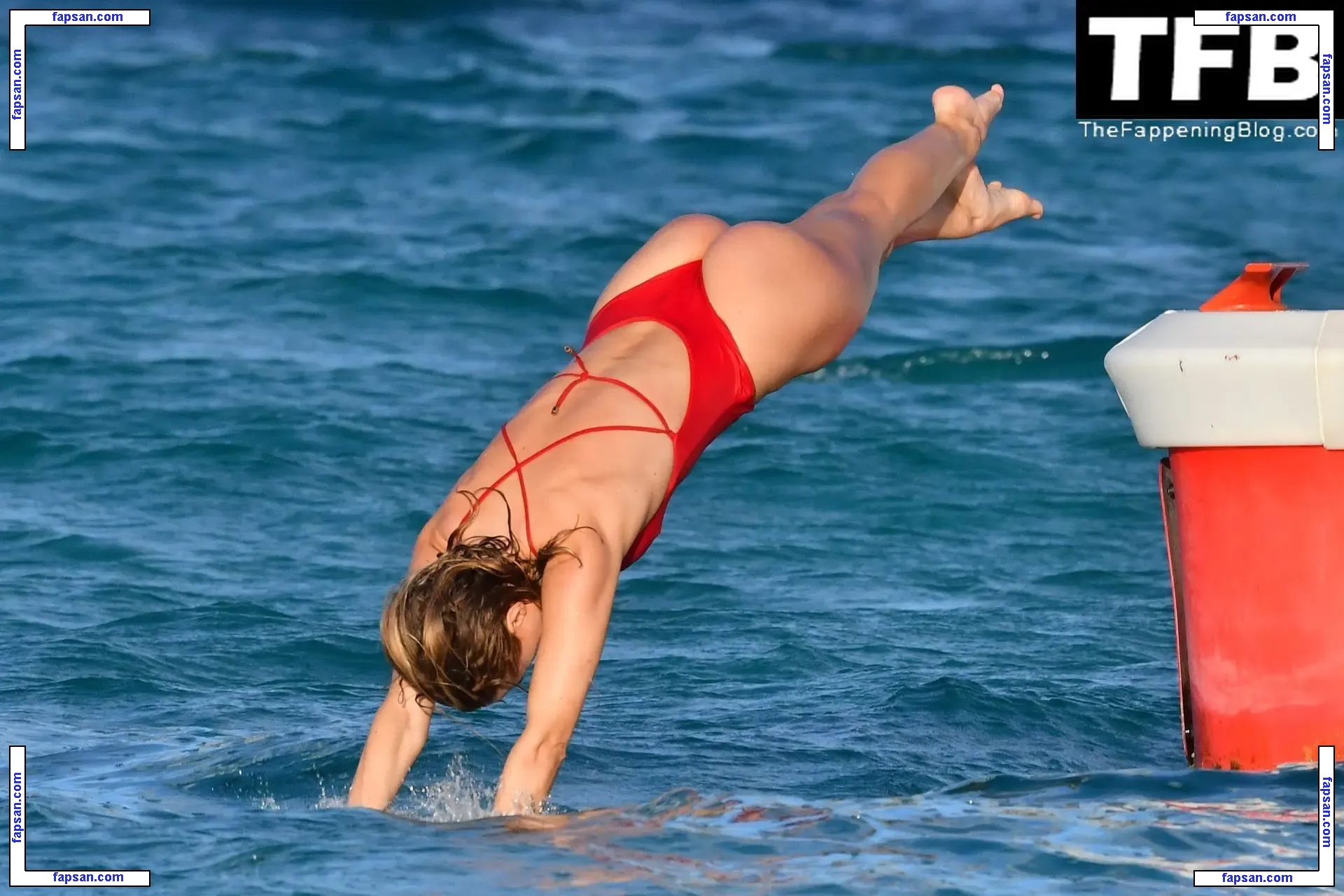 Kimberley Garner nude photo #5731 from OnlyFans