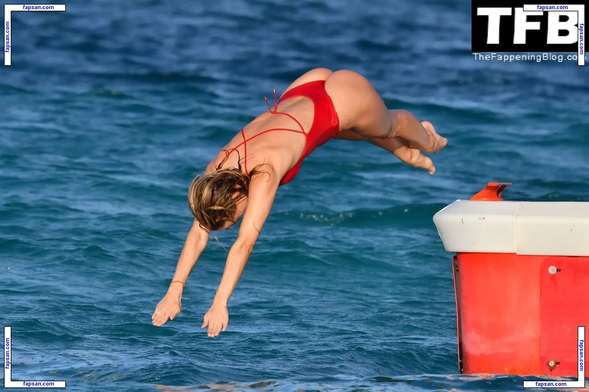 Kimberley Garner nude photo #5732 from OnlyFans