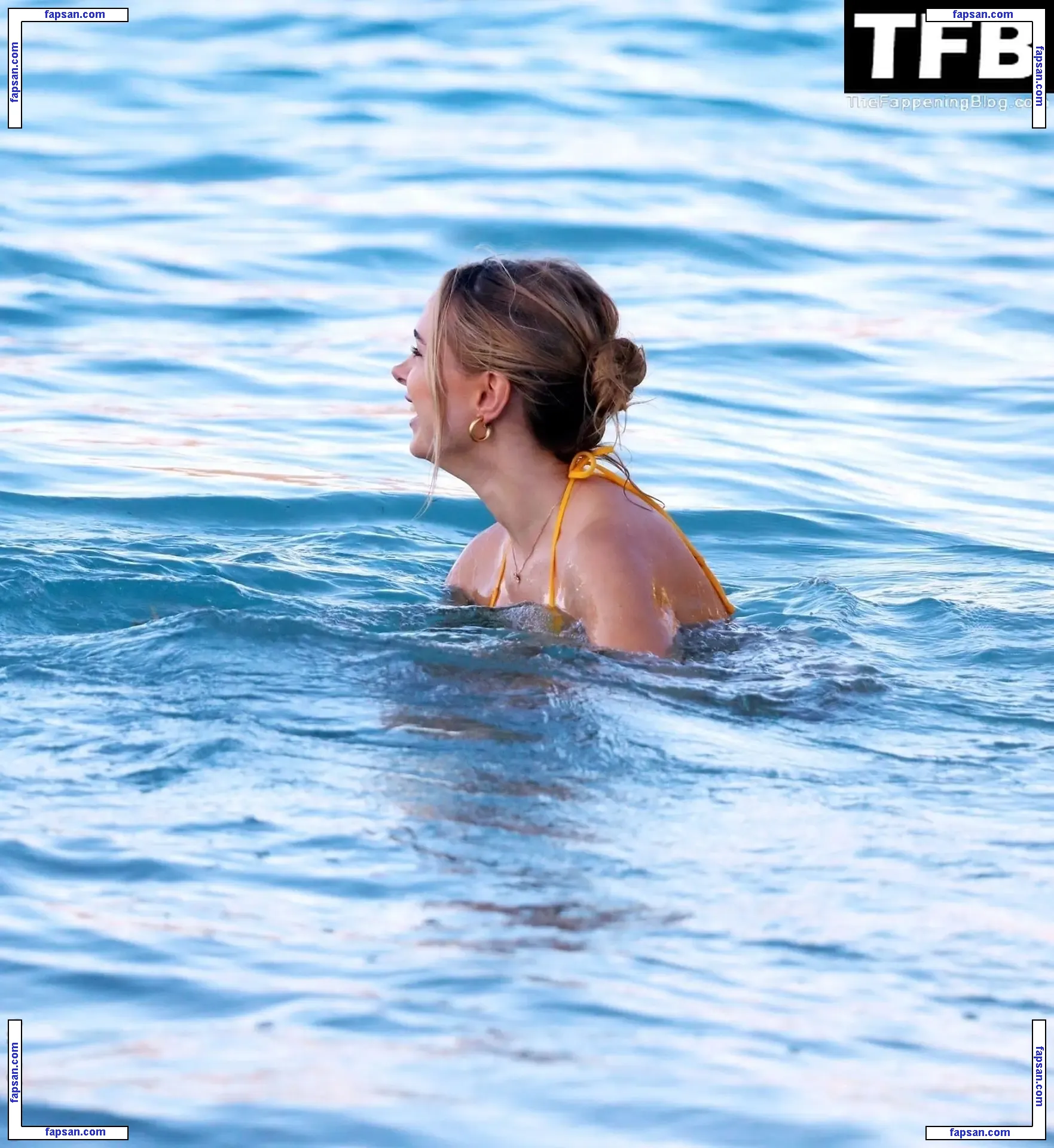 Kimberley Garner nude photo #5753 from OnlyFans