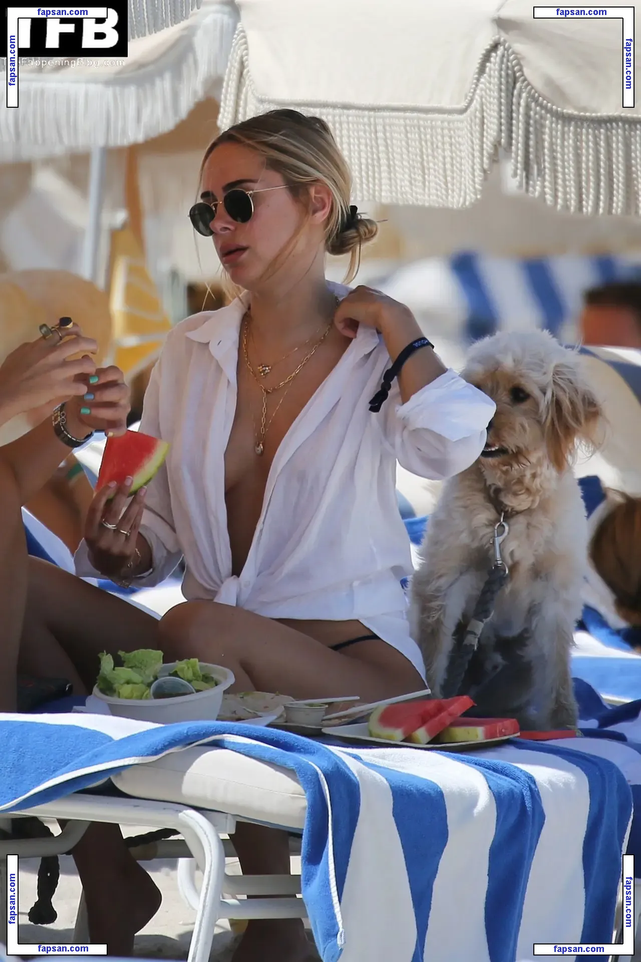 Kimberley Garner nude photo #5839 from OnlyFans