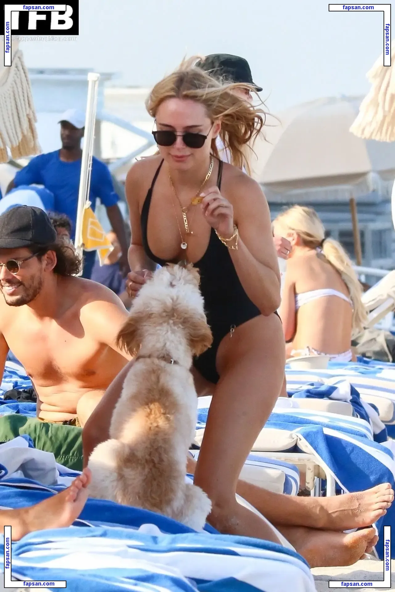 Kimberley Garner nude photo #5932 from OnlyFans