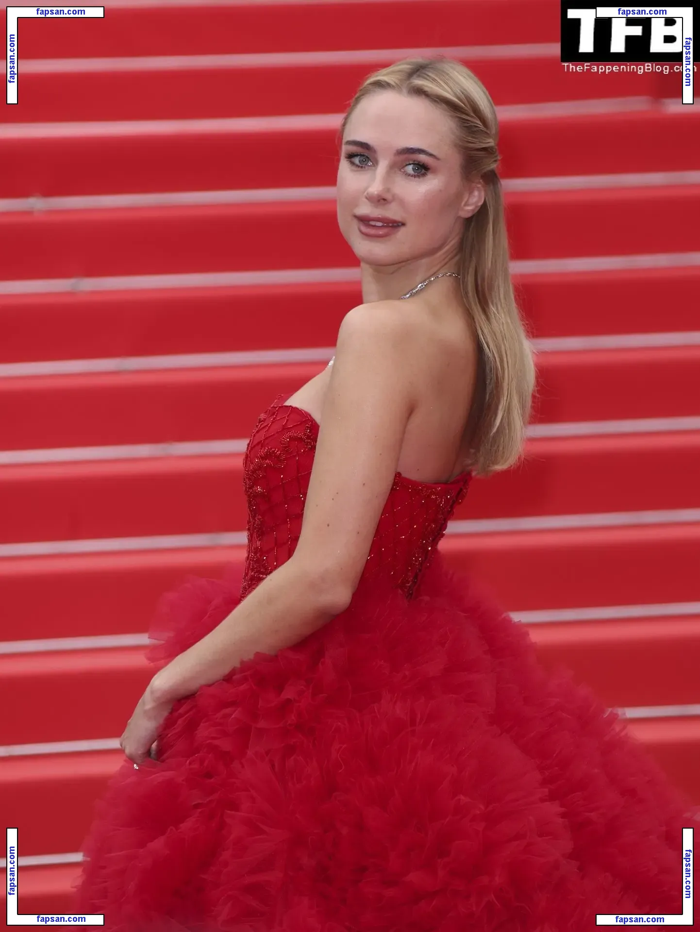 Kimberley Garner nude photo #6258 from OnlyFans