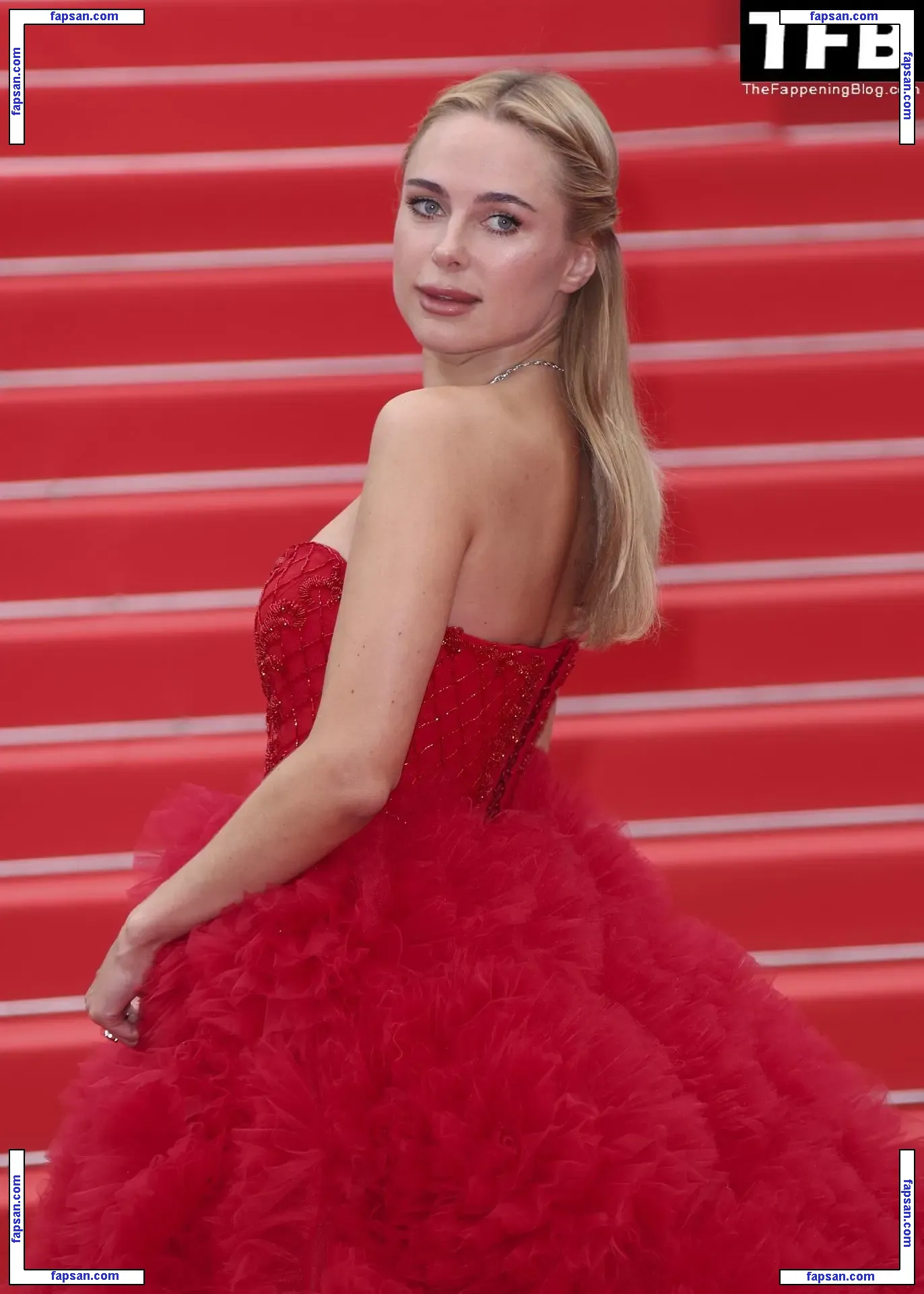 Kimberley Garner nude photo #6259 from OnlyFans