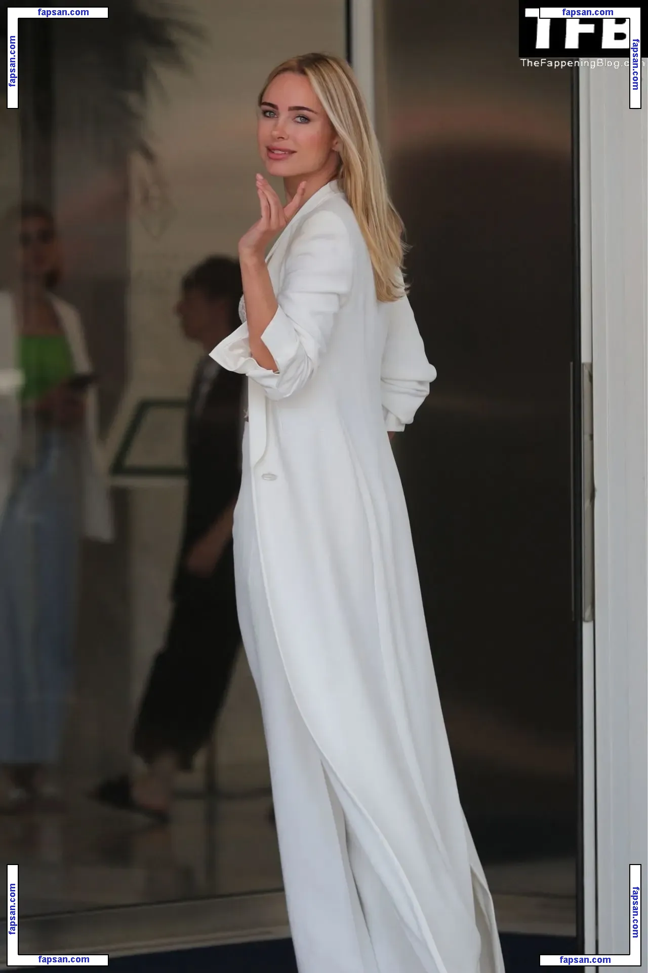 Kimberley Garner nude photo #6506 from OnlyFans