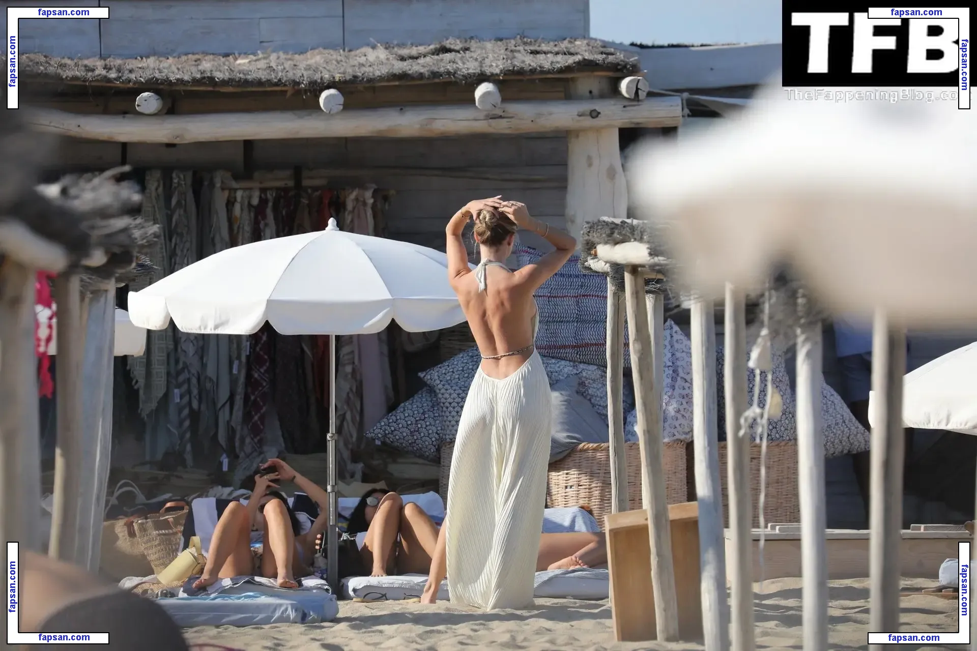 Kimberley Garner nude photo #6772 from OnlyFans