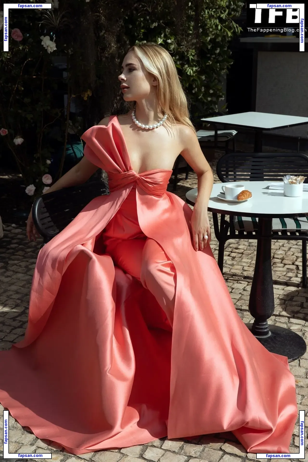Kimberley Garner nude photo #6827 from OnlyFans