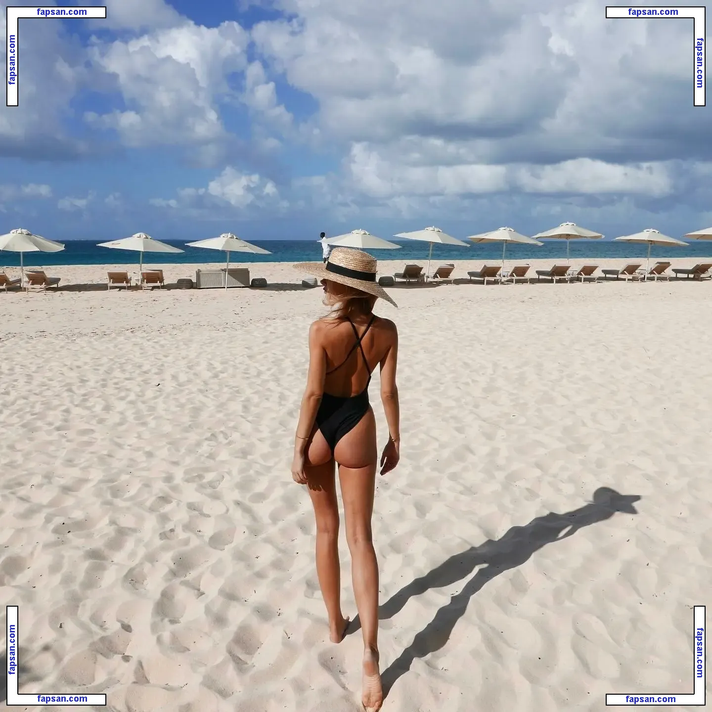 Kimberley Garner nude photo #6899 from OnlyFans