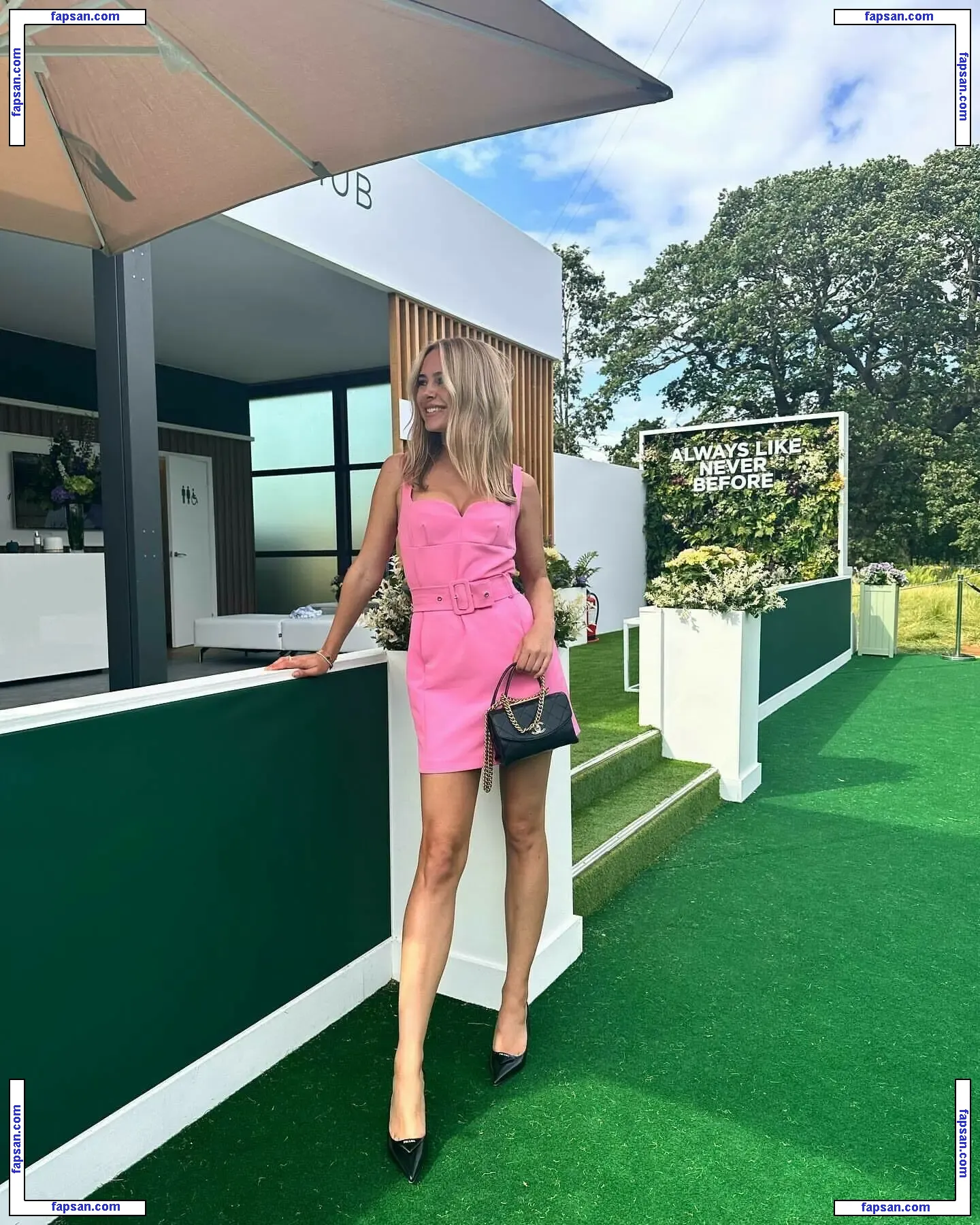 Kimberley Garner nude photo #7150 from OnlyFans