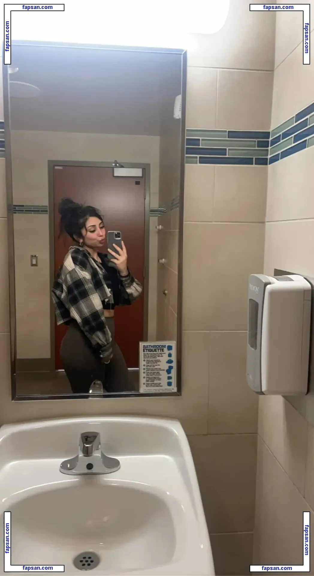 Kimberly голая фото #0003 с Онлифанс