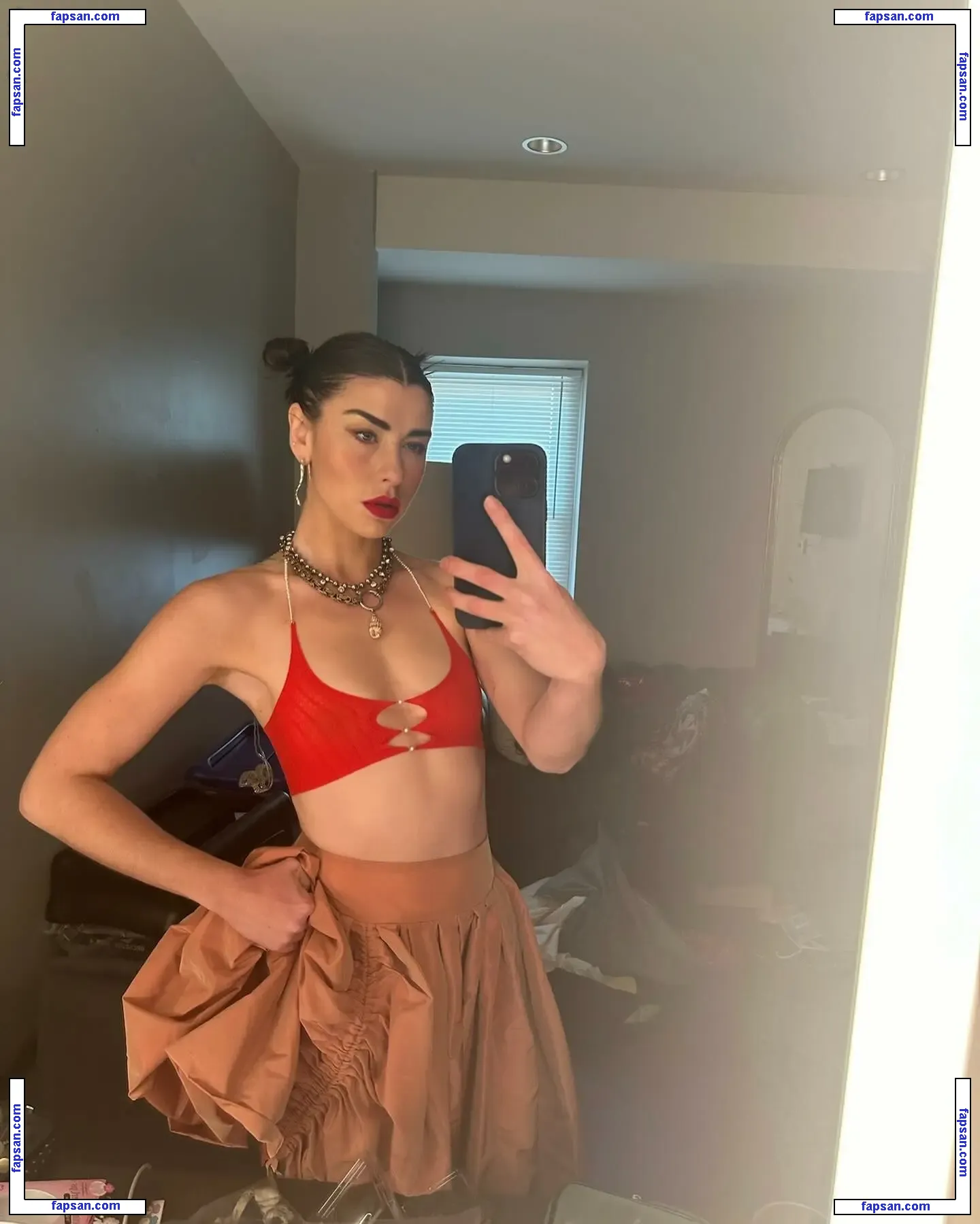 Kimbra nude photo #0015 from OnlyFans