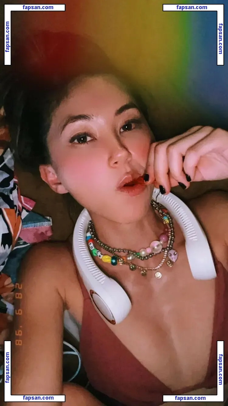 Kimiko Glenn nude photo #0124 from OnlyFans