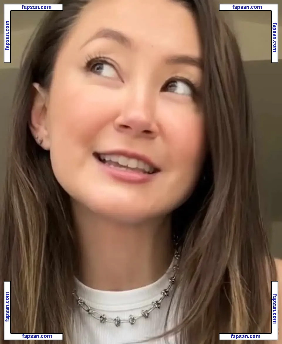 Kimiko Glenn nude photo #0157 from OnlyFans