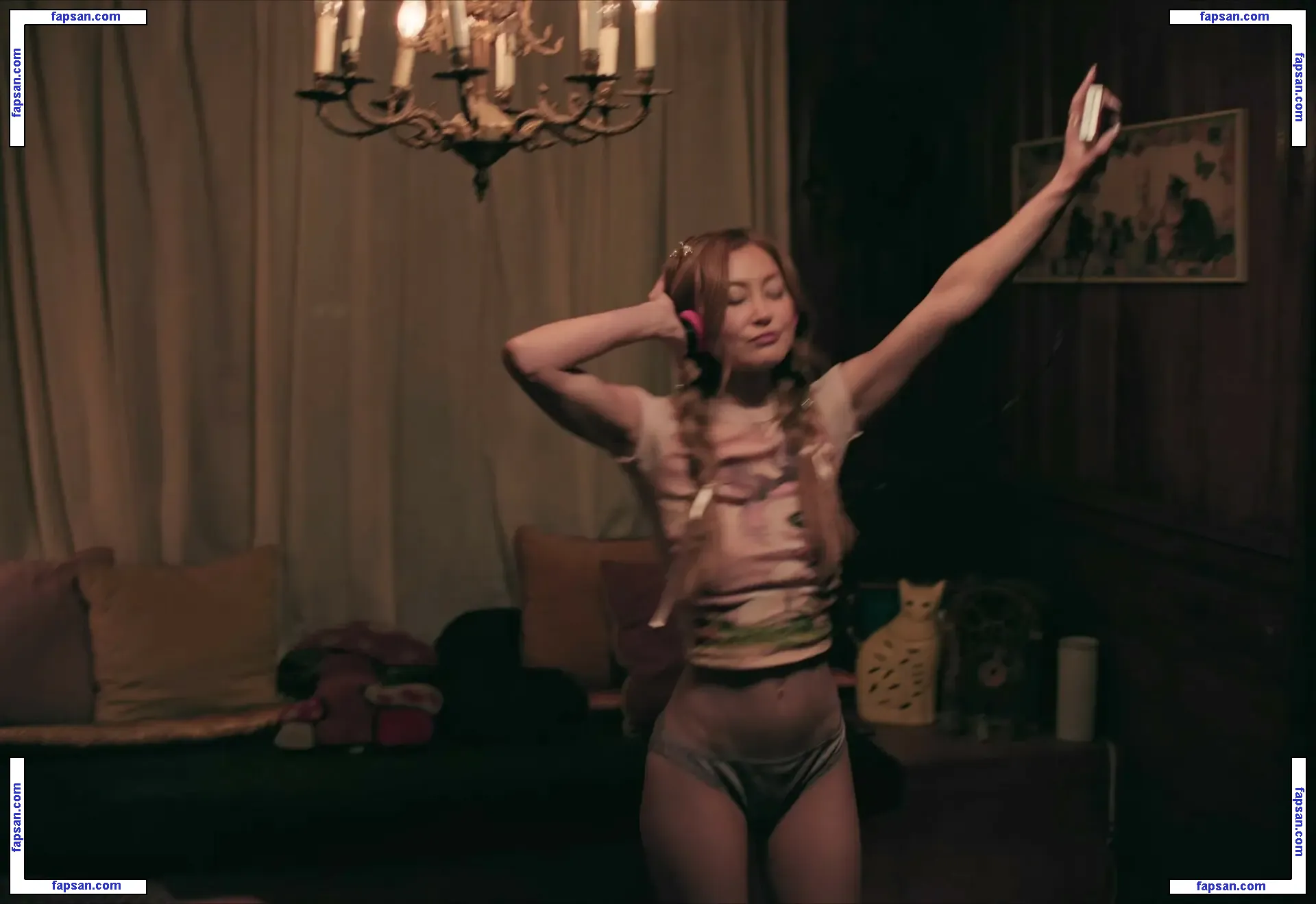 Kimiko Glenn голая фото #0165 с Онлифанс