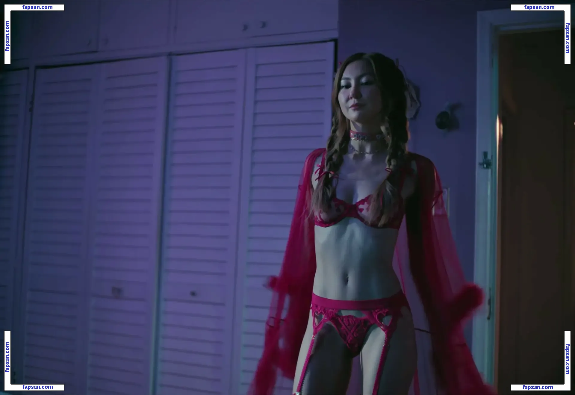 Kimiko Glenn голая фото #0167 с Онлифанс