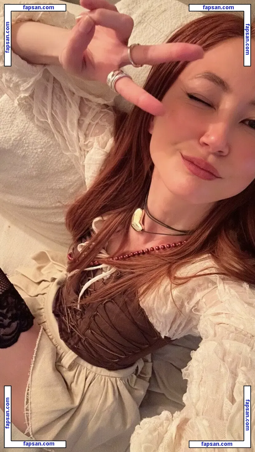 Kimiko Glenn nude photo #0182 from OnlyFans