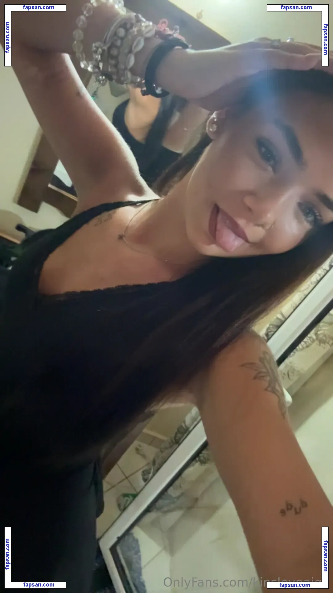 kinsleypaige nude photo #0083 from OnlyFans