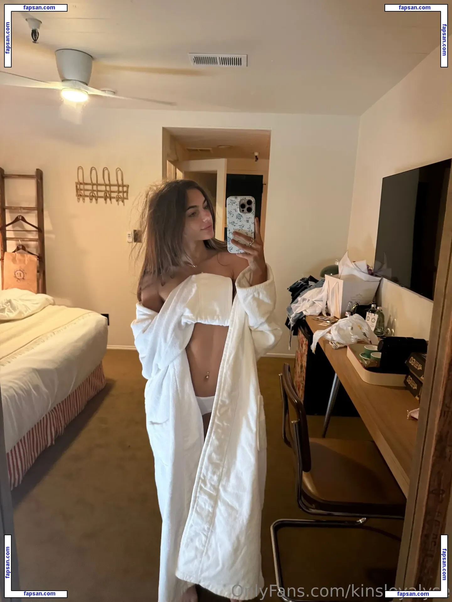 kinsleywyatt1 nude photo #0064 from OnlyFans