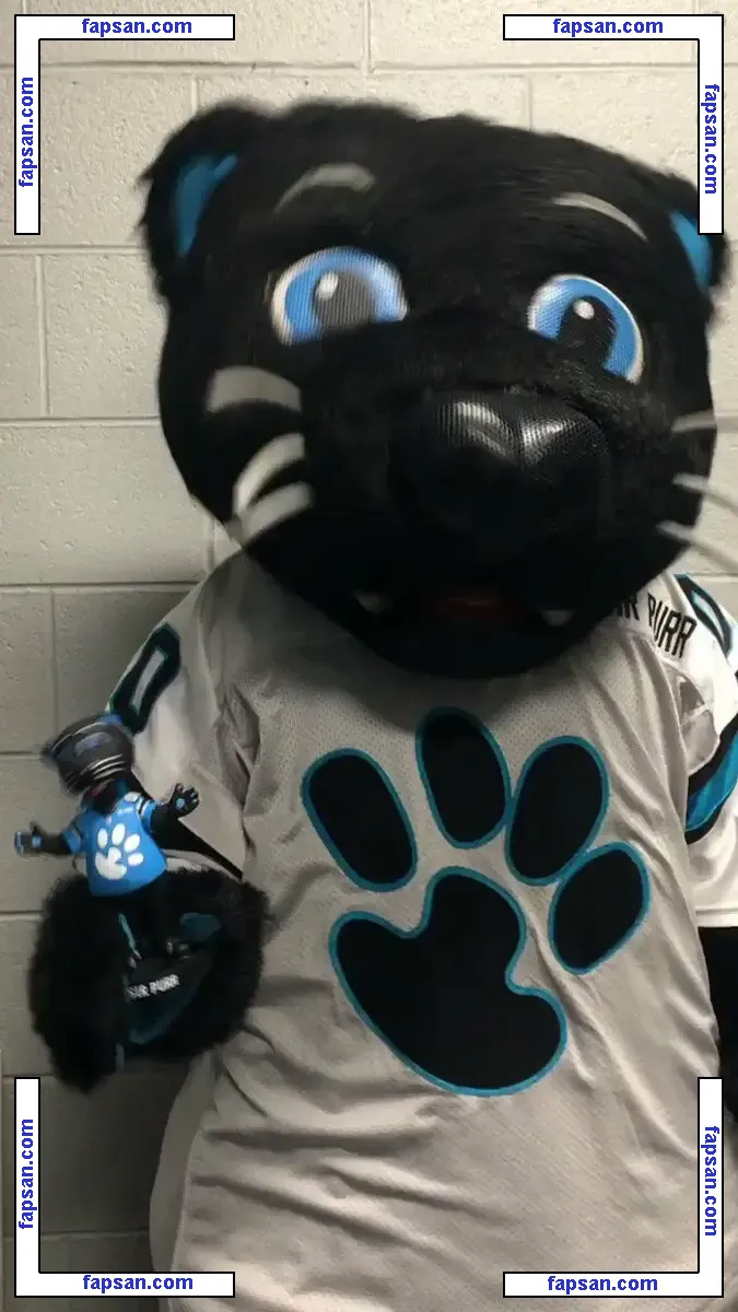 Kira Hoosier nude photo #0003 from OnlyFans