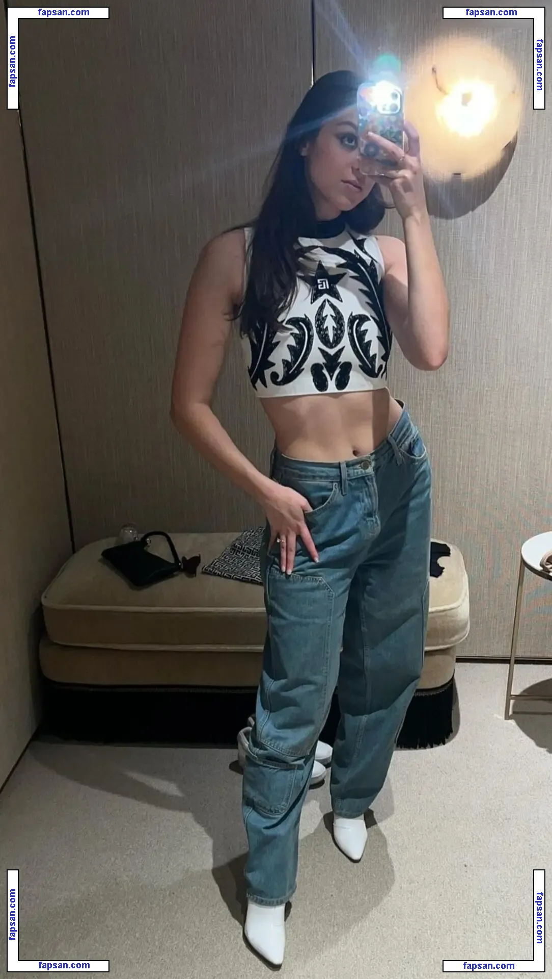 Kira Kosarin nude photo #0930 from OnlyFans