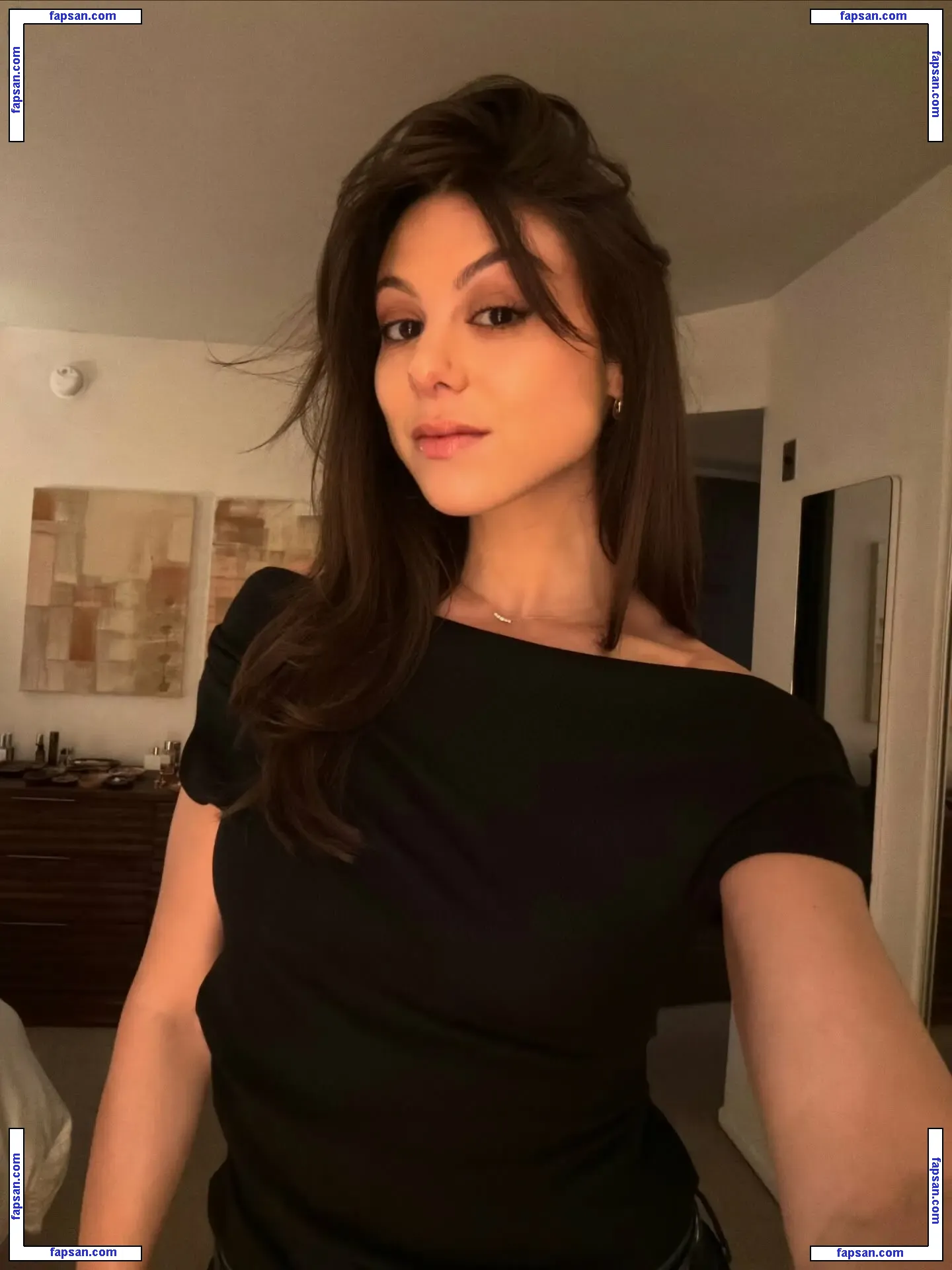 Kira Kosarin nude photo #1051 from OnlyFans