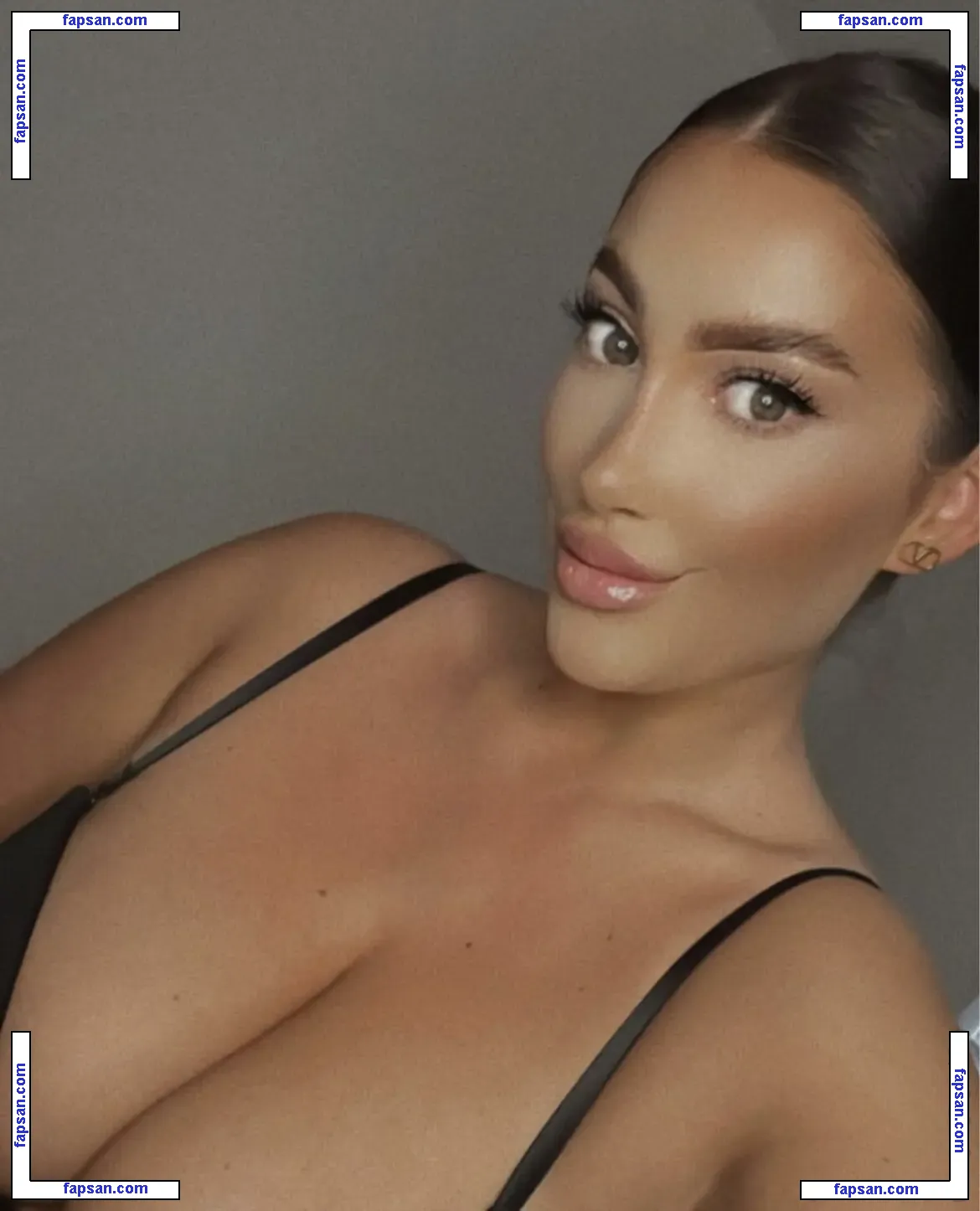 Kirstie V / kirstiee96 / officialkirstie.v nude photo #0011 from OnlyFans